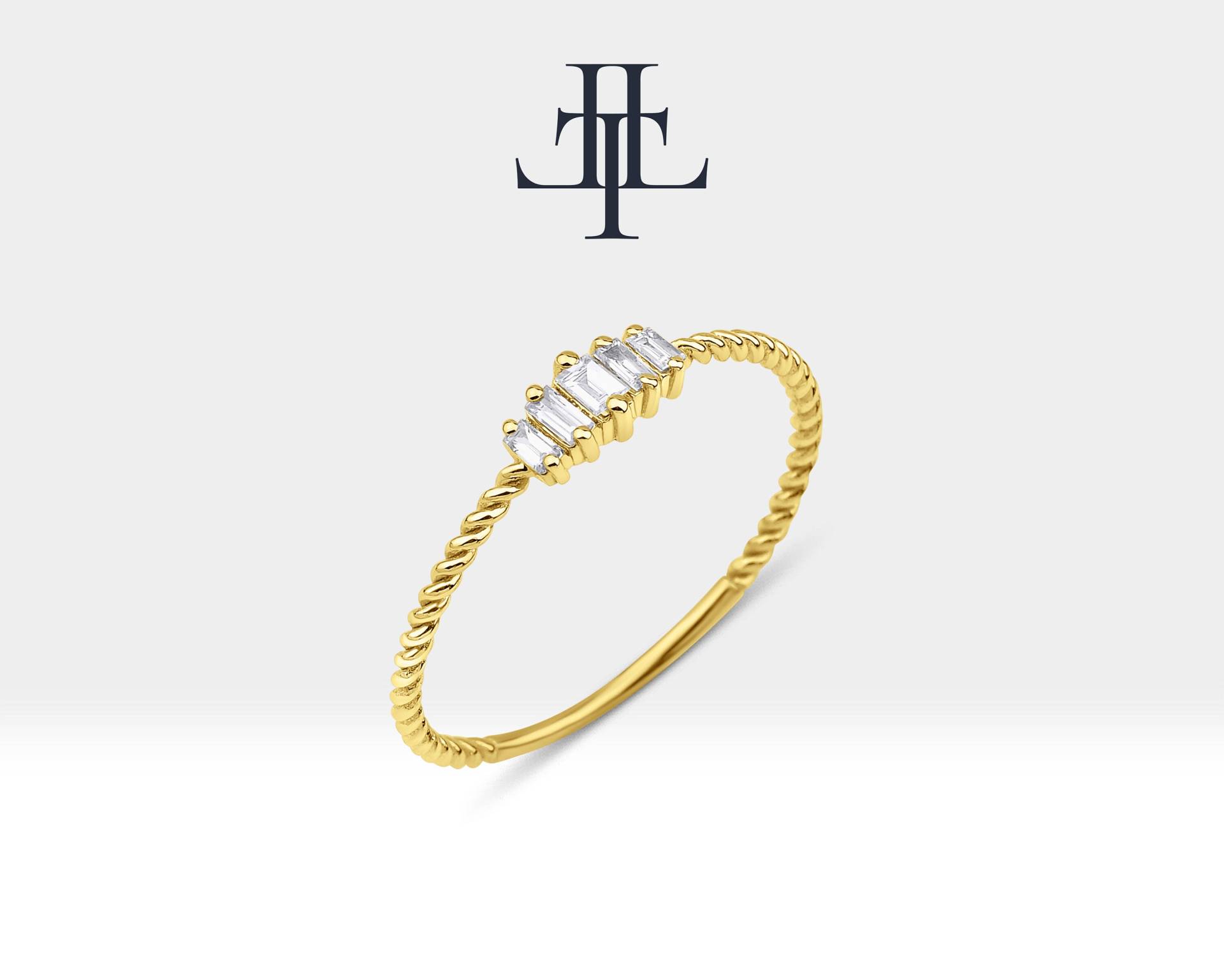 Twisted Schaftring Mit Diamant Im Baguetteschliff Ring in 14K Gelbgold Solide Stapelbarer Minimal | Lr00041D von Latualucejewelry