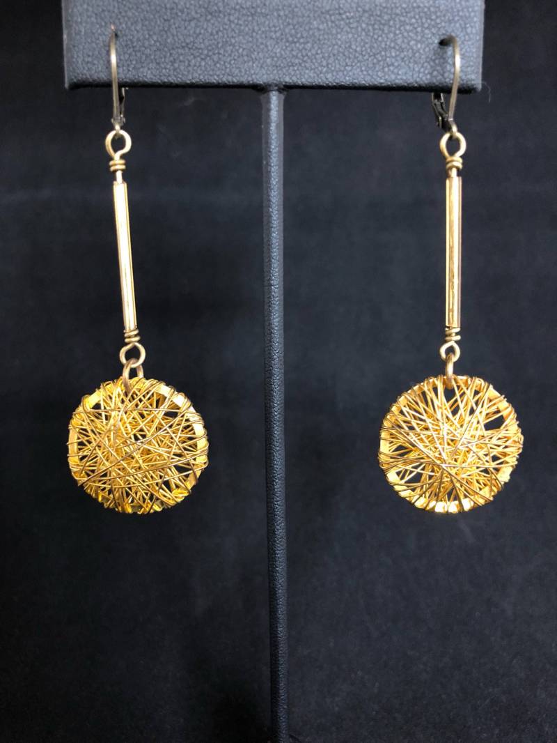 1960Er Jahre - Mod Ohrhänger Gold Ohrringe Draht Perlen Tropfen Kreis Minimalste Funky von LaughOutLoudArts