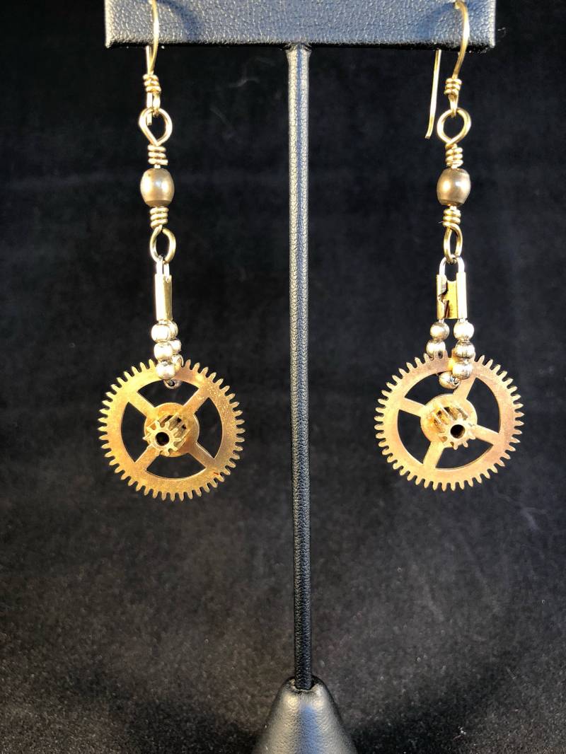Uhr Zahnrad Ohrringe - Lange Kreis Angeln Spinner Mod Steampunk Messing Gold von LaughOutLoudArts