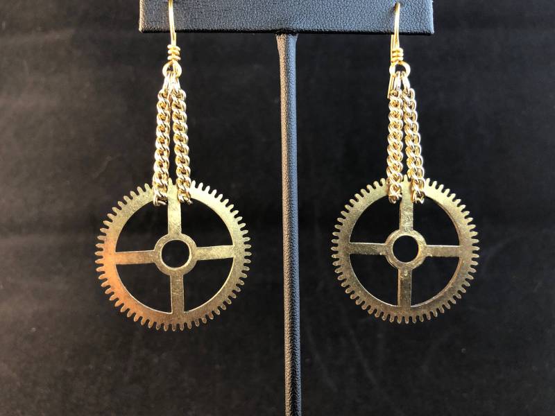 Uhr Zahnräder - Steampunk Minimalistisch Messing Großvater Brutalist Ohrringe von LaughOutLoudArts