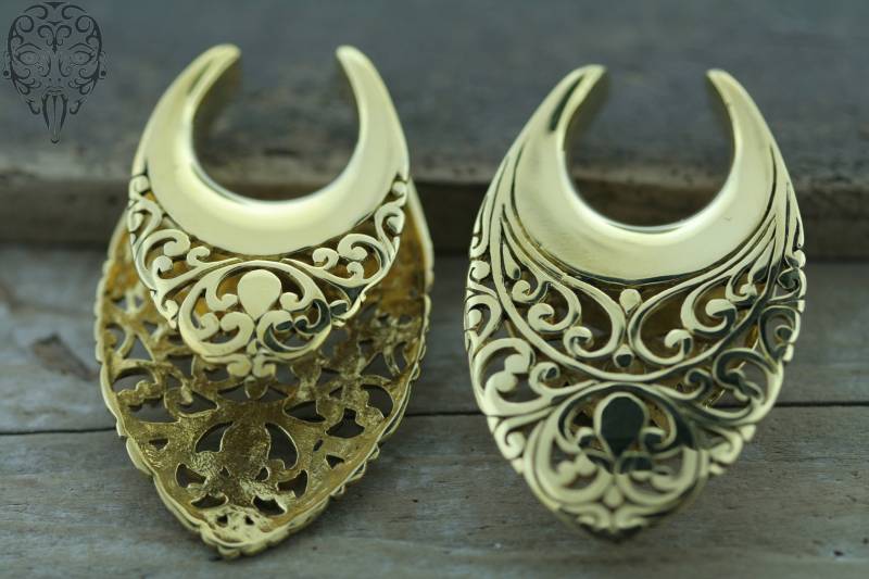 Diablo Verzierte Sattelspreizer - Preis Pro Paar von LaughingBuddhaStudio