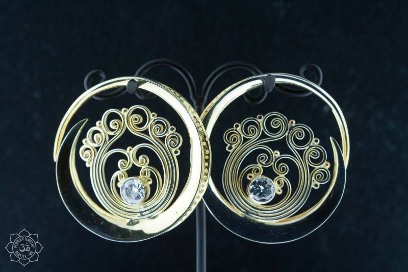 Vergoldete Filigrane Kreise Mit Cz. 6G, 4 Mm Oder Größer Zu Tragen von LaughingBuddhaStudio