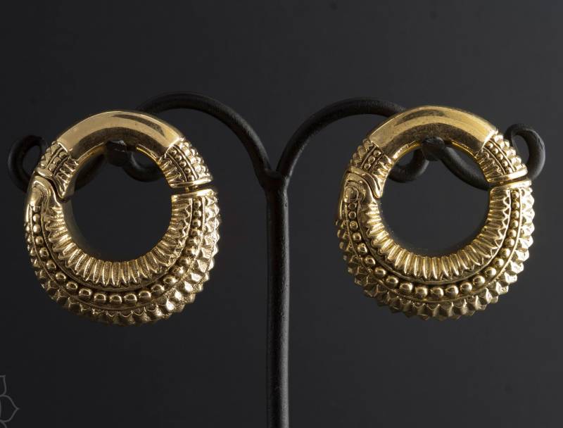 Völker Schmuck - Komplizierte Clicker Perlen Versilbert/Gelbes Messing von LaughingBuddhaStudio