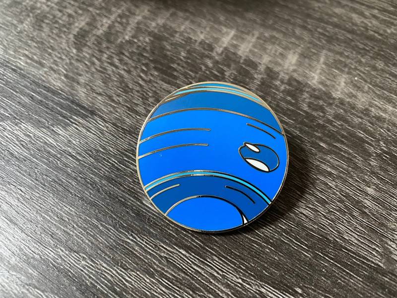 Neptun Hart Emaille Pin von LaunchPins
