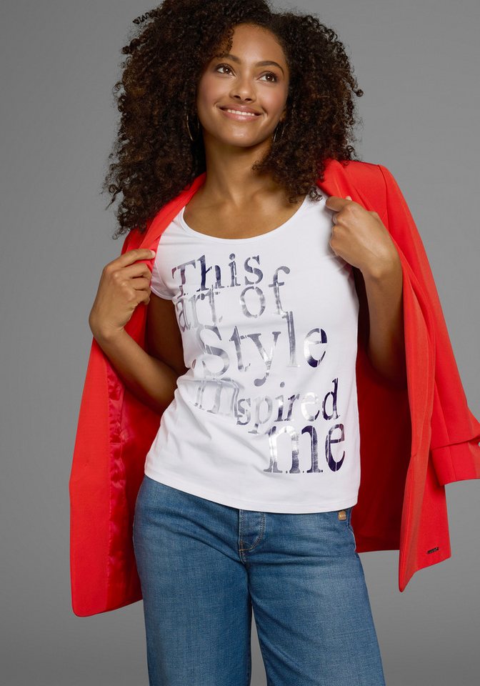 Laura Scott T-Shirt sehr figurbetonte Passform, mit Rundhalsausschnitt von Laura Scott