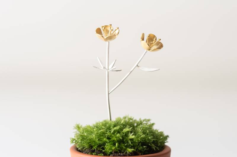 Buttercup-stick-Pin von LauraBaxterJewellery