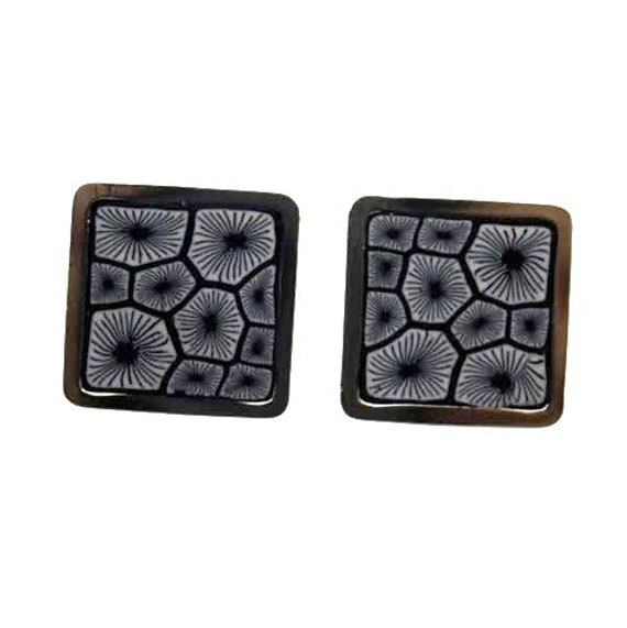 Anschettenknöpfe Mit Schwarzen Blumen von LauraChacel