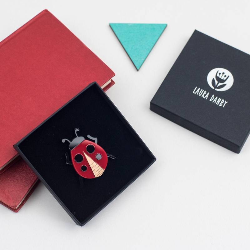 Marienkäfer Brosche Rot & Schwarz Acryl Und Holz Bug Insekt Anstecknadel Marienkäfer Brosche Rot & Schwarz Acryl Und Holz Bug Insekt Anstecknadel von LauraDanby
