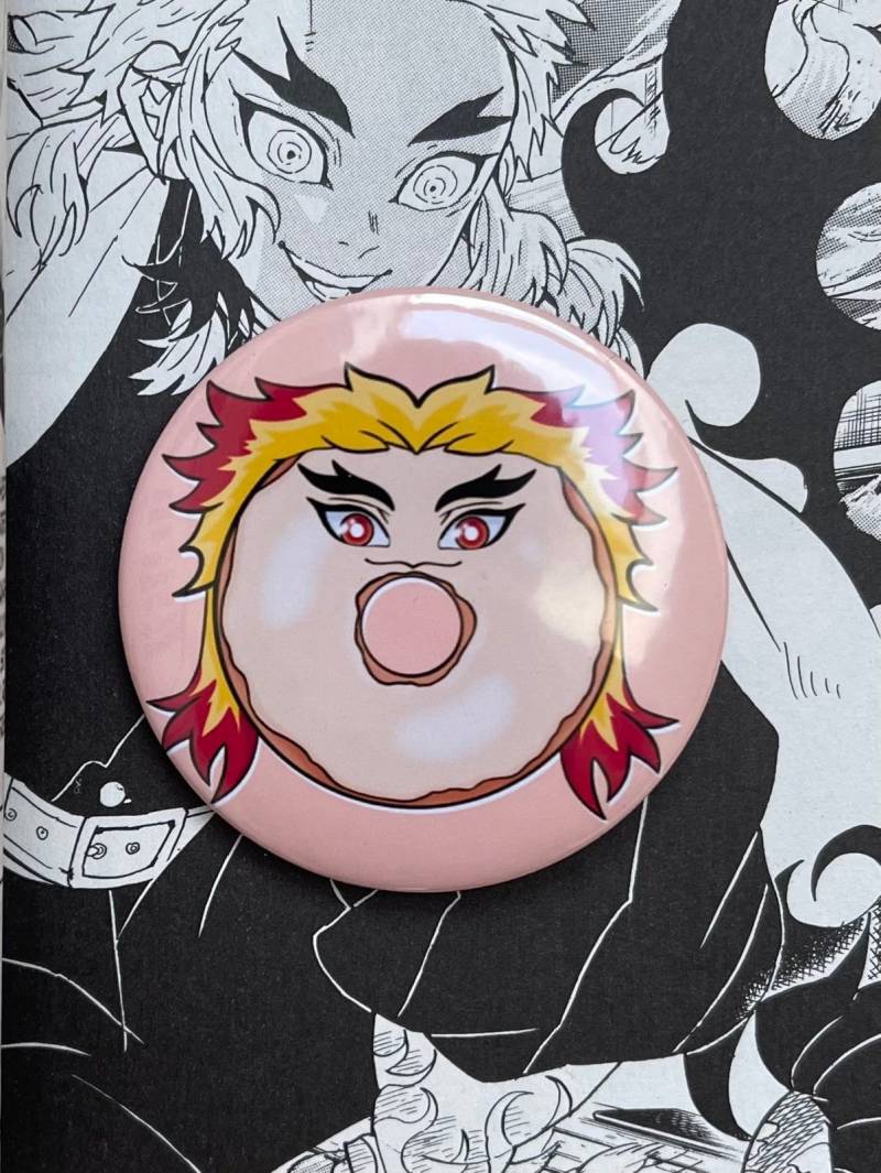 Demon Slayer Button von LauraElen