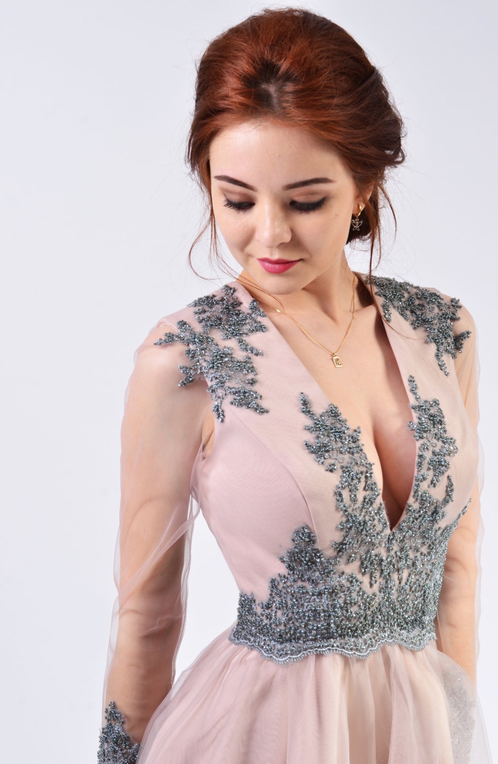 Deep V Neck Midi Long Sleeves Kleid, Organza See Through Plissee Gown | Charlote von LauraGalic