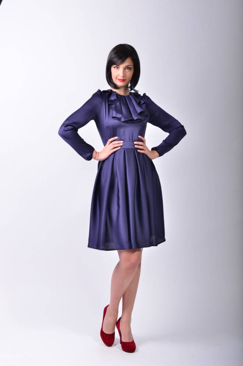 Mittleres Plissiertes Langarmkleid, High Neck Gown | Marisa 2 von LauraGalic