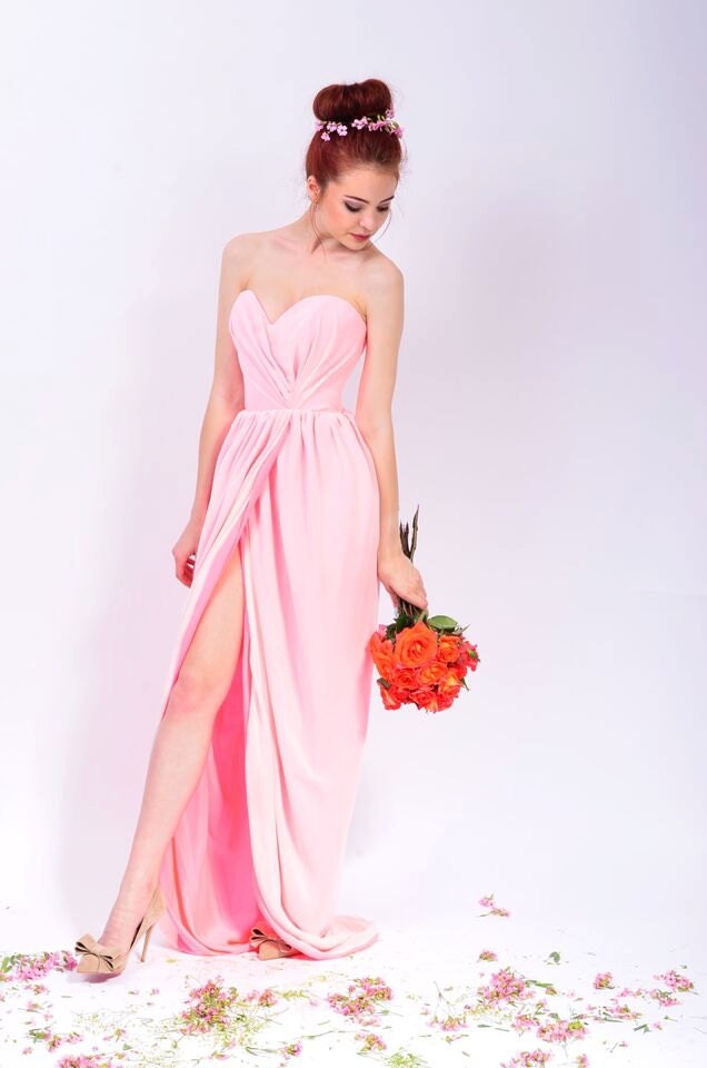 Süßes Langes Wickelkleid, Ärmelloses Maxikleid | Livia von LauraGalic