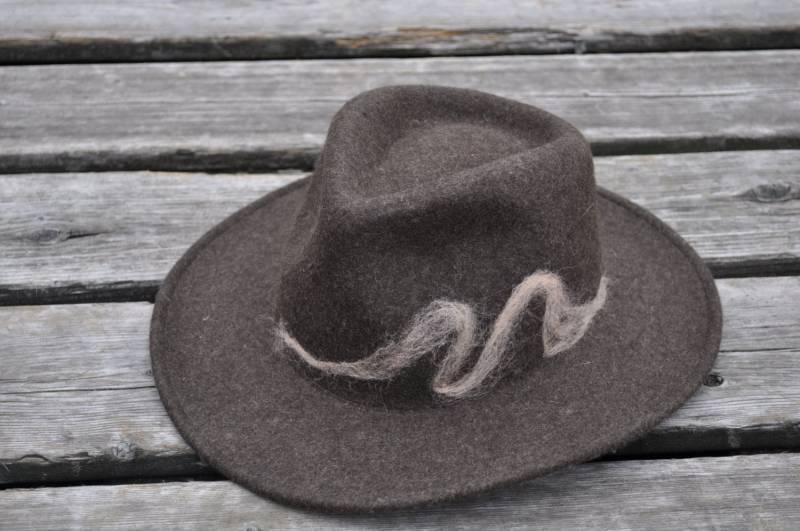 Western Cowboy Hut - Wolle Braun Meliert Beige Gefilzte Pinselstriche Einzelstück von LauraJRusch