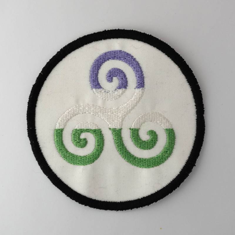 Genderqueer Pride Flagge Triskele Aufnäher Auf Besticktem von LauraKaneDesigns