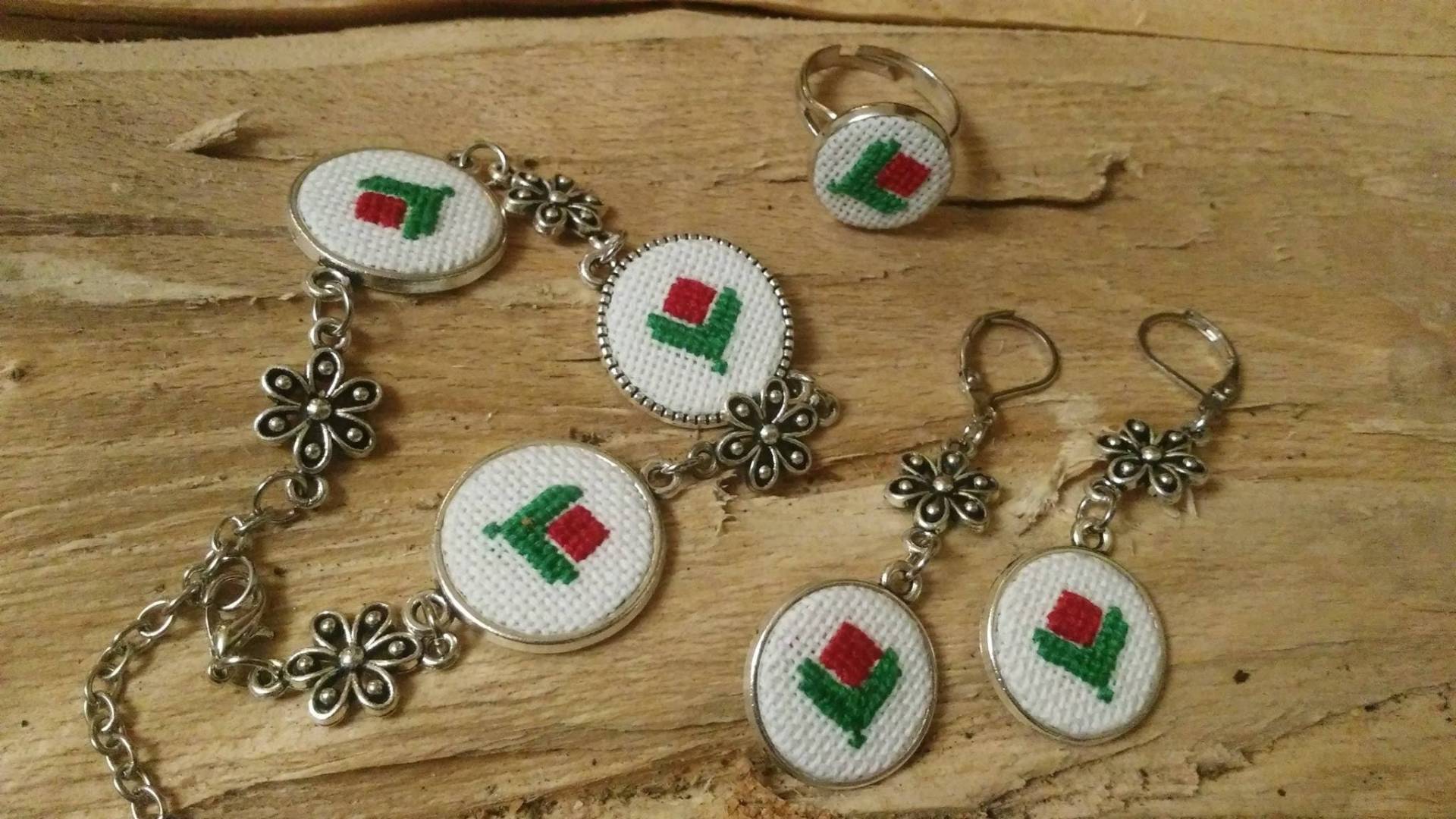 Set Ethno "Doina"#schmuckset#forher#folk#rumänenmodell#maschen#handmade Set Ethno "Doina"#schmuckset#forher#folk#rumänenmodell#maschen#handmade von LauraPersic