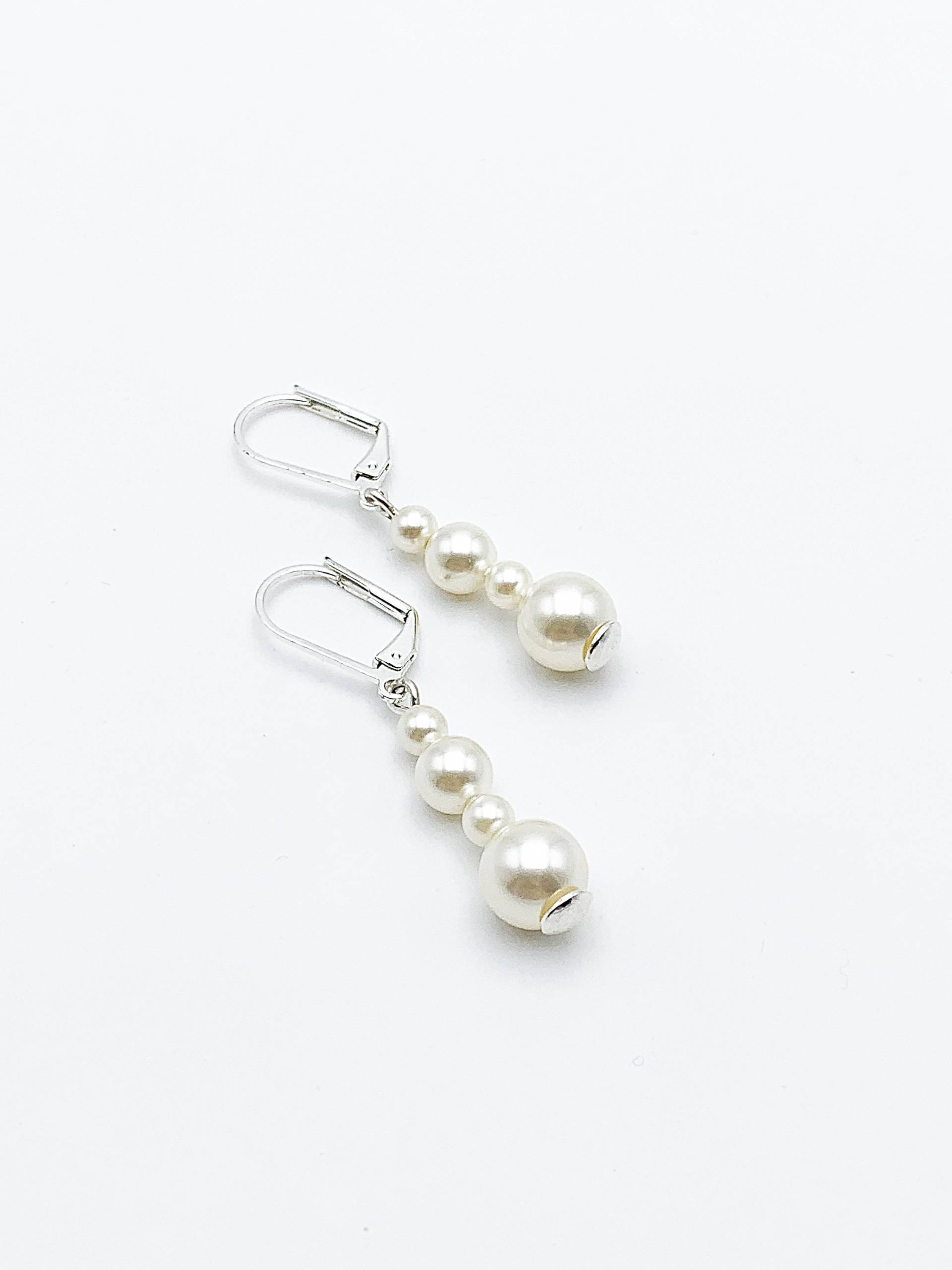 Hängeohrringe Aus Cremefarbenen Swarovski-Kristallperlen Auf 925Er Silberschwellen von LauraScreations27