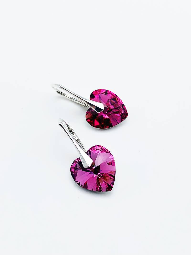 Herzohrringe Aus Swarovski Pink Fuchsia Kristall, Auf Silbernen Schläfern 925 Herzohrringe Aus Swarovski Pink Fuchsia Kristall, Auf Silbernen Schläfern 925 von LauraScreations27