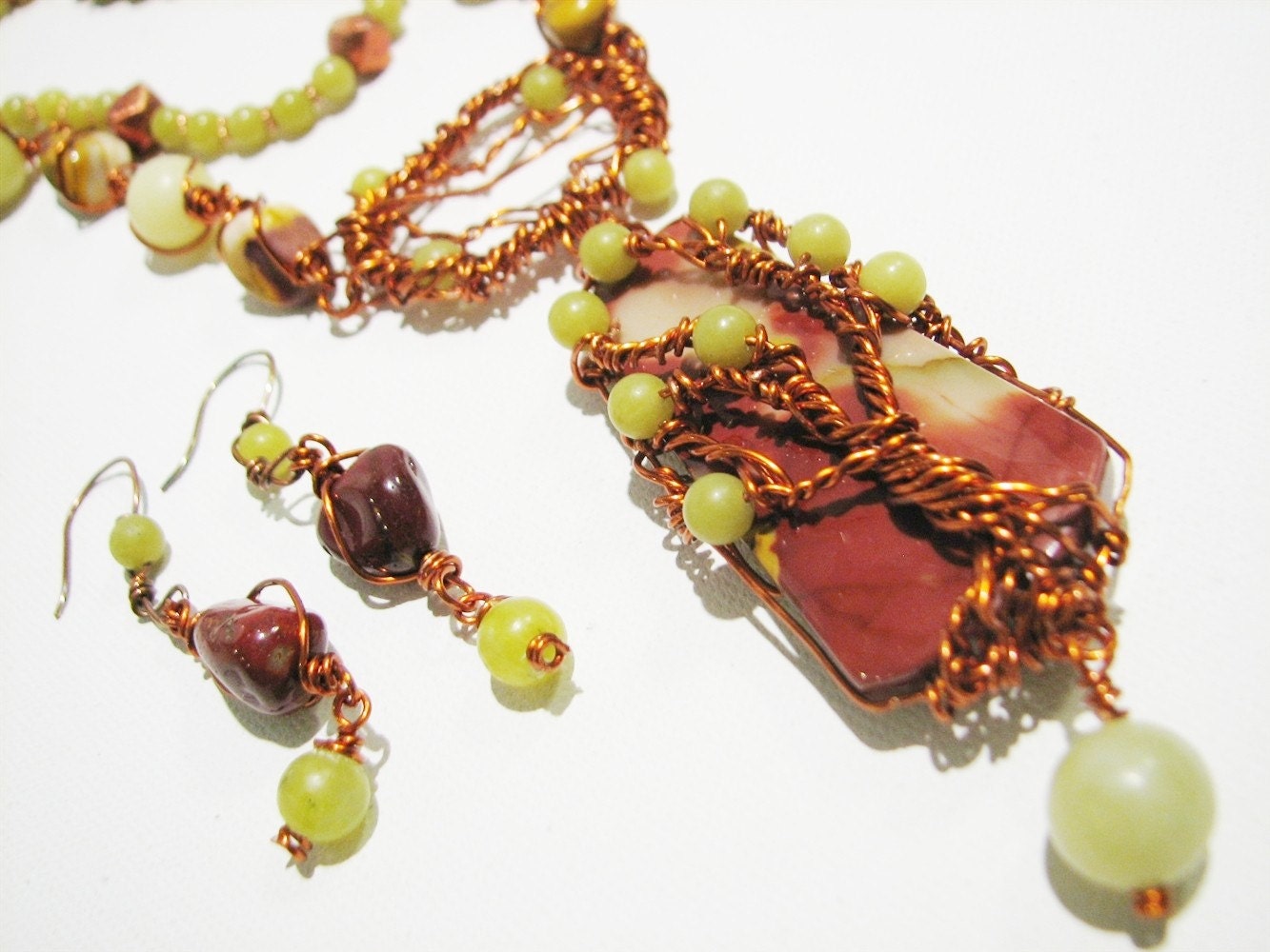Herbst Baum Des Lebens Mit Kupfer, Mookaite Und Neue Jade Halskette Set Herbst Baum Des Lebens Mit Kupfer, Mookaite Und Neue Jade Halskette Set von LauraStaley