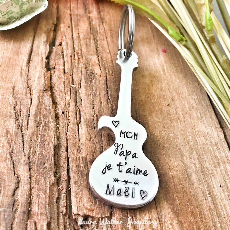 Flaschenöffner Für Papa, Gitarrengeschenk Musikgeschenk Zum Vatertag Flaschenöffner Für Papa, Gitarrengeschenk Musikgeschenk Zum Vatertag von LauraWalkerJewellery