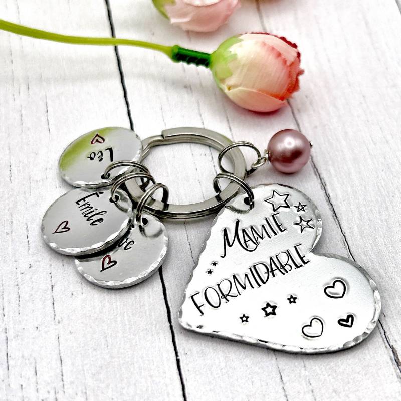 Oma-Schlüsselanhänger - Personalisiertes Geschenk Für Oma Zum Muttertag Oma-Schlüsselanhänger - Personalisiertes Geschenk Für Oma Zum Muttertag von LauraWalkerJewellery
