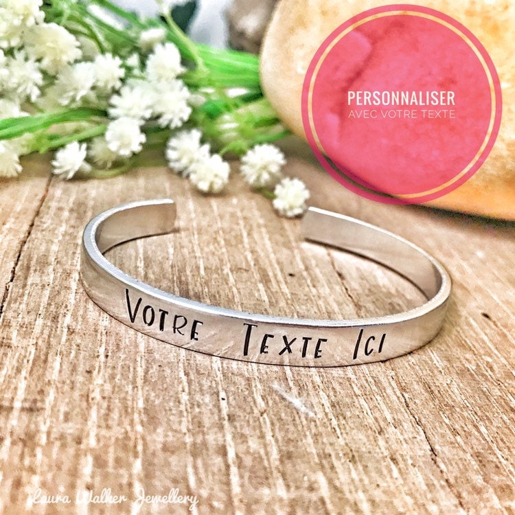 Personalisierter Armreif, Gravierter Silberarmreif, Personalisierter Schmuck, Personalisiertes Geschenk, Damen-Armreif Personalisierter Armreif, Gravierter Silberarmreif, Personalisierter Schmuck, Personalisiertes Geschenk, Damen-Armreif von LauraWalkerJewellery