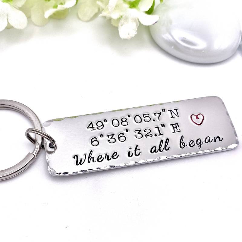 Personalisierter Schlüsselanhänger - Geschenkidee Für Den Ehemann Idee Zum Vatertag Personalisierter Schlüsselanhänger - Geschenkidee Für Den Ehemann Idee Zum Vatertag von LauraWalkerJewellery