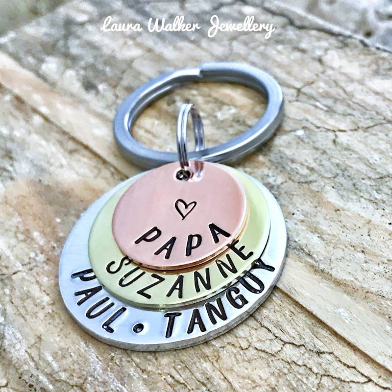 Schlüsselanhänger Mit Vornamen Des Vaters, Gravur Weihnachtsgeschenk Für Papa Schlüsselanhänger Mit Vornamen Des Vaters, Gravur Weihnachtsgeschenk Für Papa von LauraWalkerJewellery