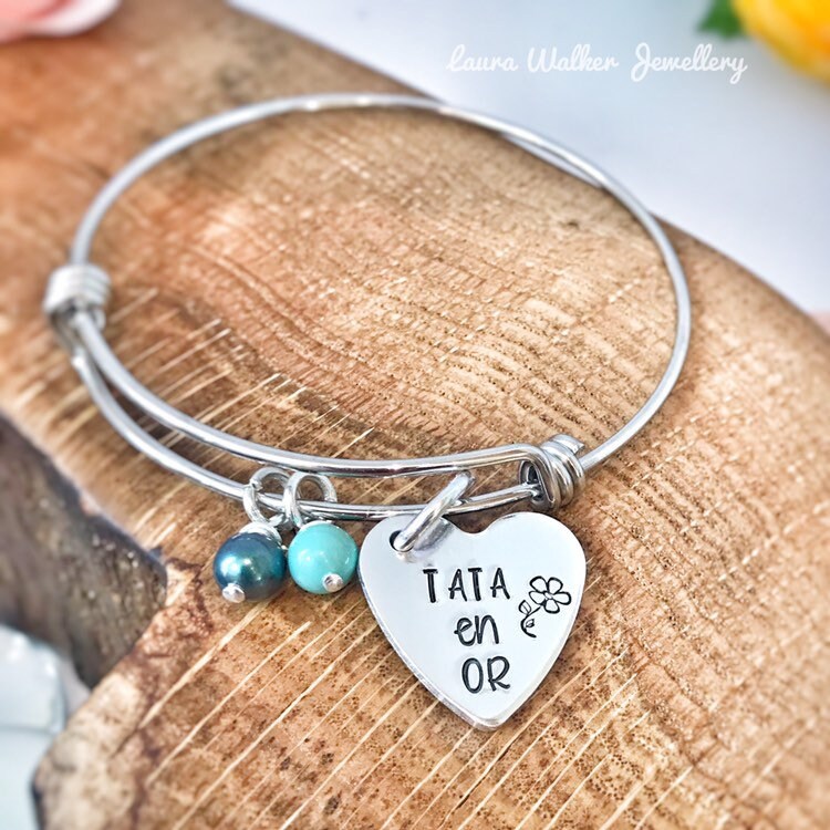 Tata Geschenkidee, Personalisiertes Tatie Armband, Schmuck, Gold Tata Geschenkidee, Personalisiertes Tatie Armband, Schmuck, Gold von LauraWalkerJewellery