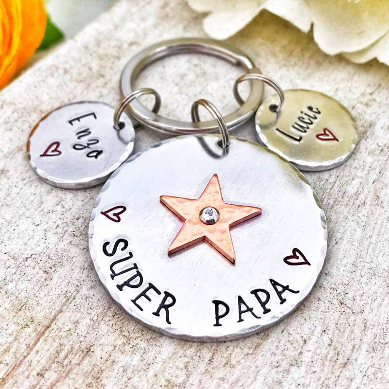 Weihnachtsgeschenk Für Papa, Personalisierter Schlüsselanhänger Geschenkidee Zum Vatertag Weihnachtsgeschenk Für Papa, Personalisierter Schlüsselanhänger Geschenkidee Zum Vatertag von LauraWalkerJewellery