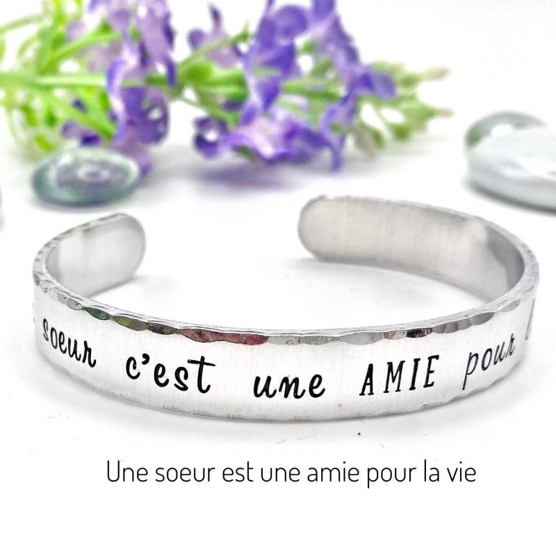 Weihnachtsgeschenk Für Schwester, Armband Mit Gravur, Armreif Gravur Silberner Schwester Weihnachtsgeschenk Für Schwester, Armband Mit Gravur, Armreif Gravur Silberner Schwester von LauraWalkerJewellery