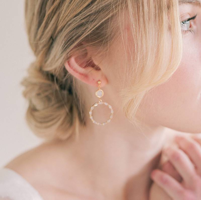 Ohrringe Bridal Chandelier Hochzeit Kristall Swarovski Opal Statement Ohrringe Bridal Chandelier Hochzeit Kristall Swarovski Opal Statement von LaurelLime