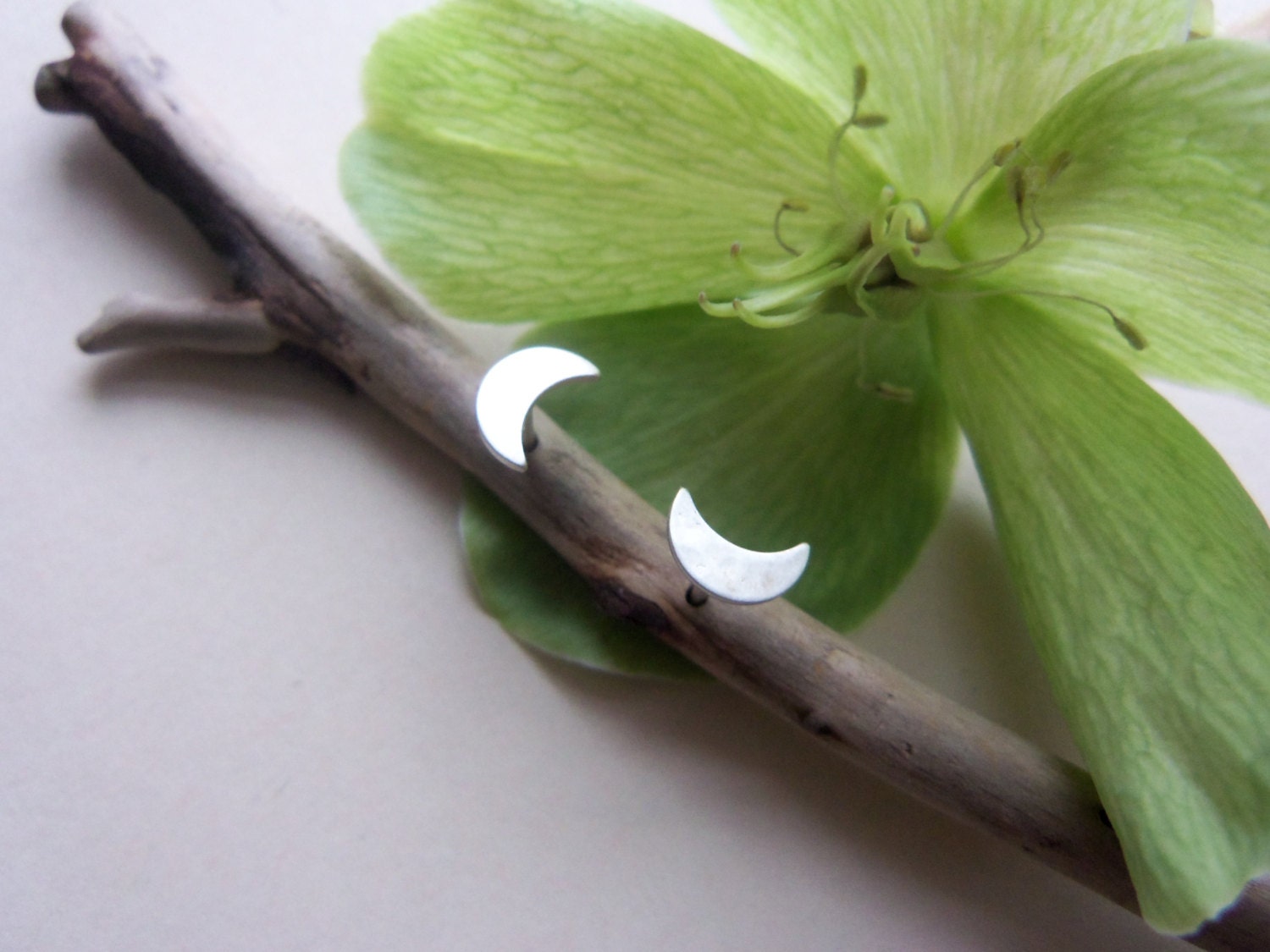 Halbmond Ohrstecker, Sterling Silber Ohrringe, Mondfinsternis Schmuck Halbmond Ohrstecker, Sterling Silber Ohrringe, Mondfinsternis Schmuck von LaurelOBrien