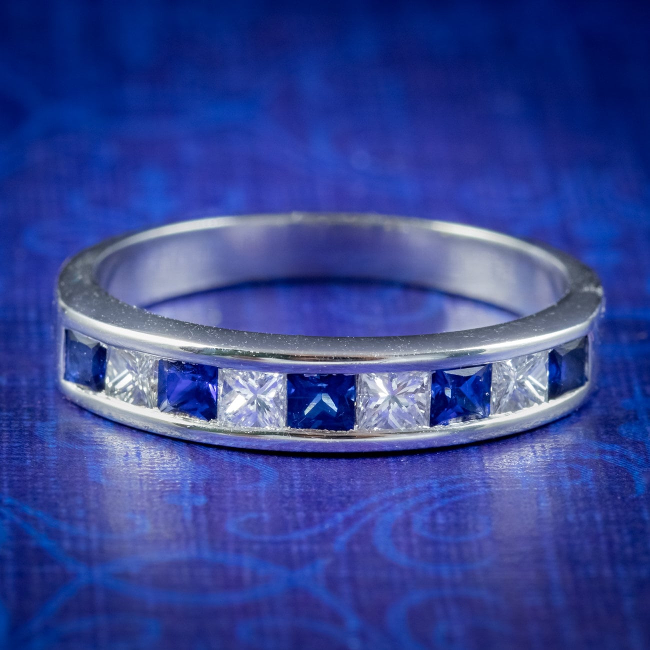 Art Deco Stil Saphir Diamant Halb Eternity Ring von LaurelleLtd