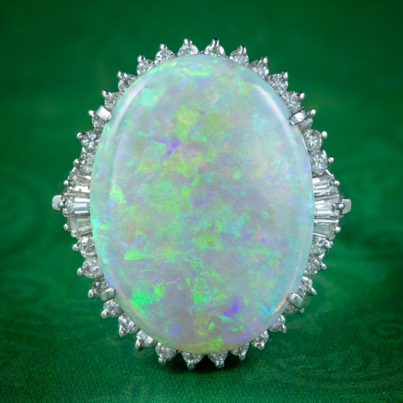 Vintage Opal Diamant Cocktail Ring 8.74Ct Natürlicher von LaurelleLtd