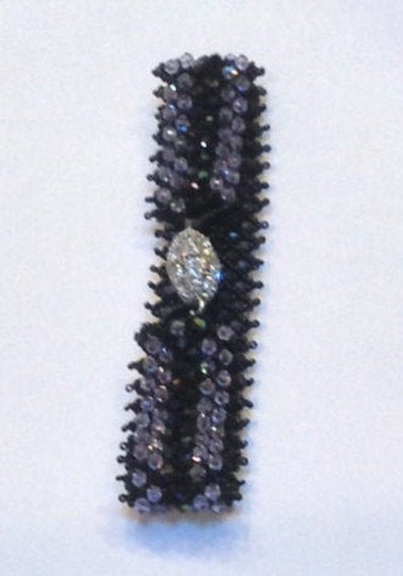 Lila Kristall Armband von LaurelsBasket