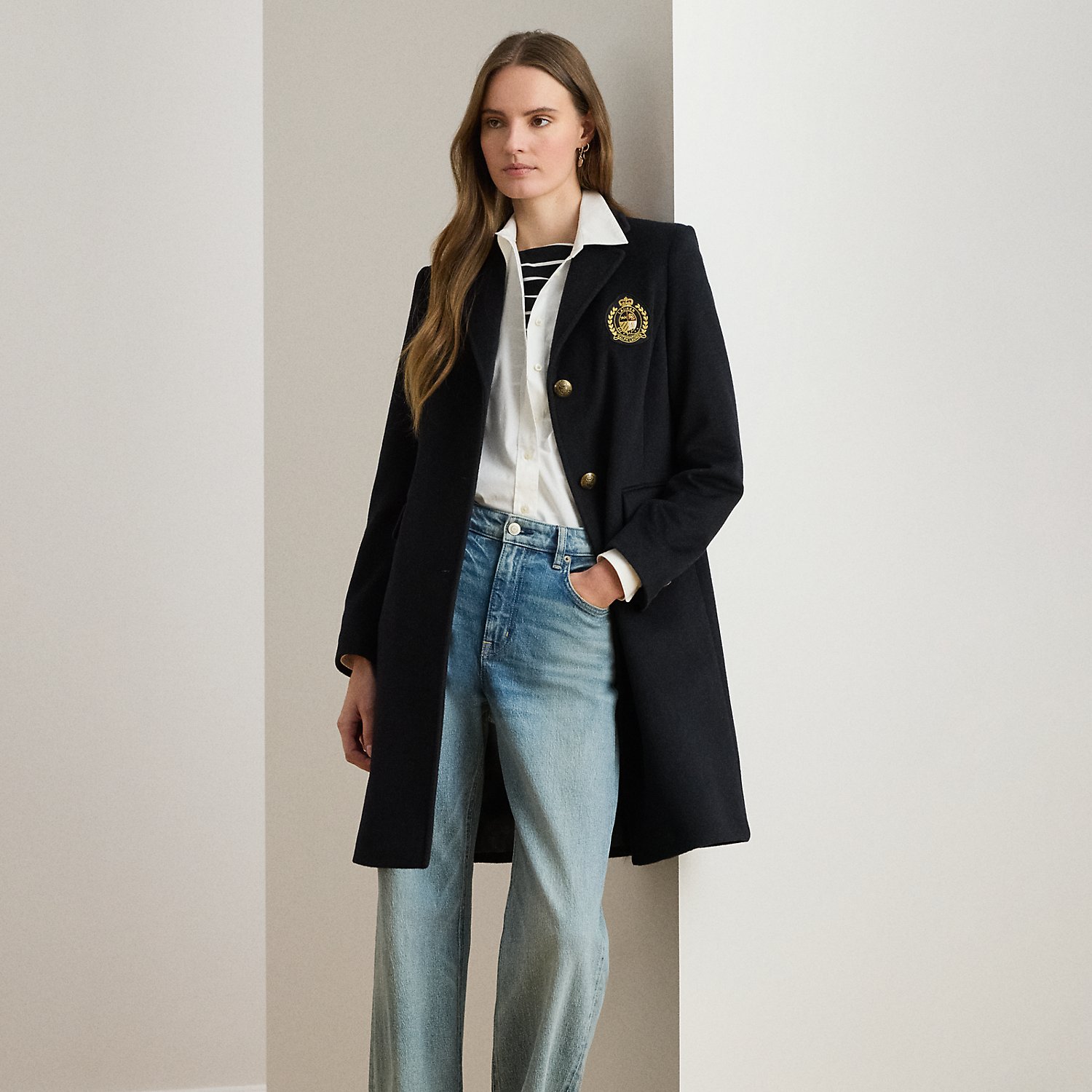 Kurzgrößen - Mantel mit Wappenaufnäher von Lauren Petite