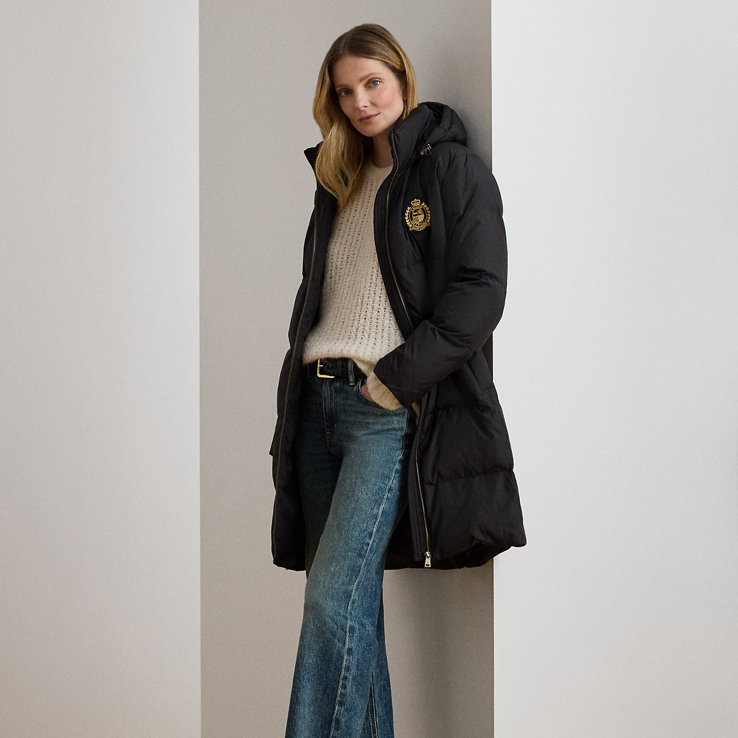 Kurzgrößen - Steppmantel mit Kapuze und Wappen von Lauren Petite