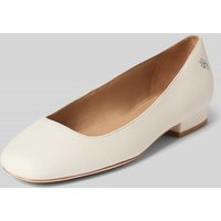 Lauren Ralph Lauren Ballerinas mit Blockabsatz Modell 'EMELLIE' in Offwhite, Größe 40 von Lauren Ralph Lauren