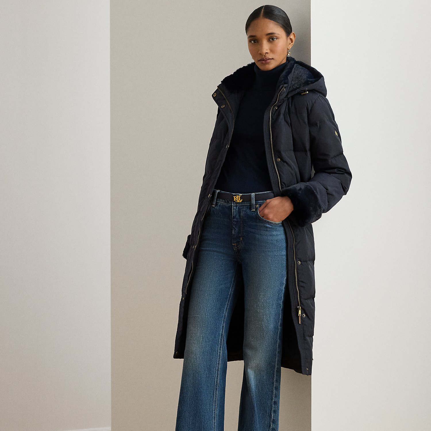 Daunenmantel mit Kapuze und Kunstpelz von Lauren