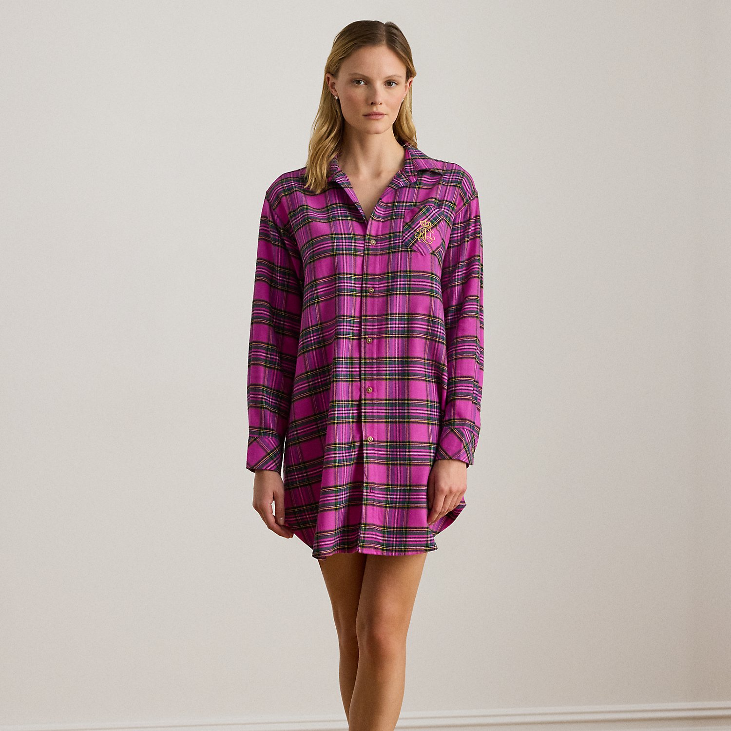 Kariertes Nachthemd aus angerautem Twill Kariertes Nachthemd aus angerautem Twill von Lauren