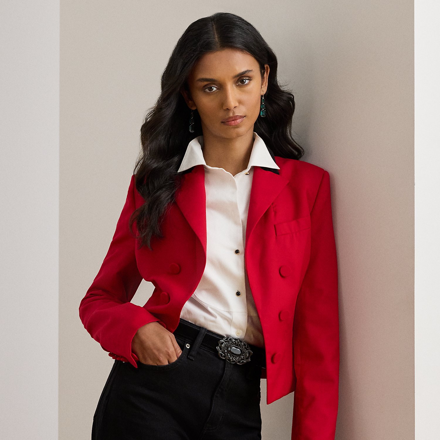 Kurzblazer aus Wolltwill mit Samtbesatz von Lauren