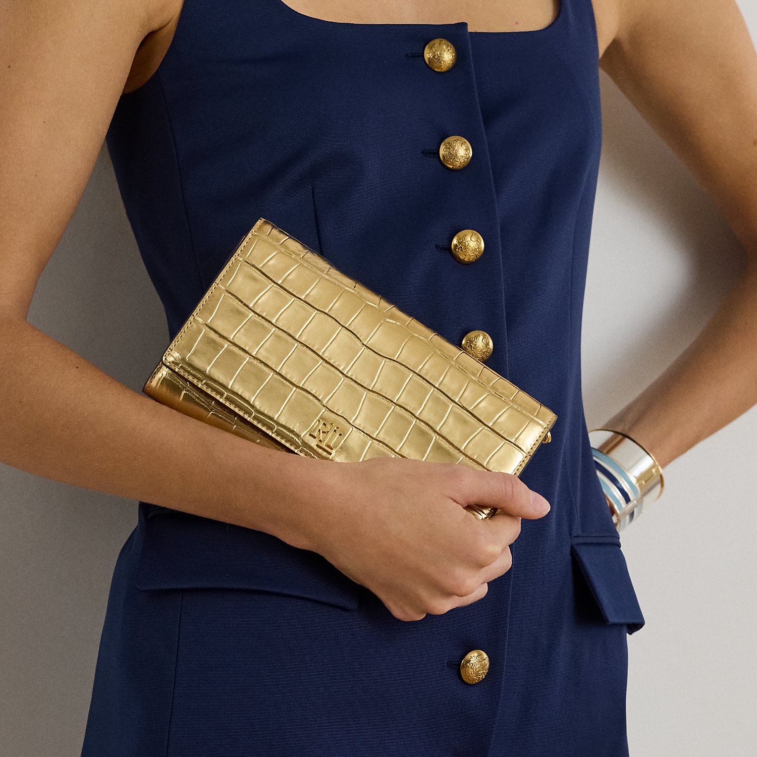 Metallic-Umhängetasche Adair II von Lauren