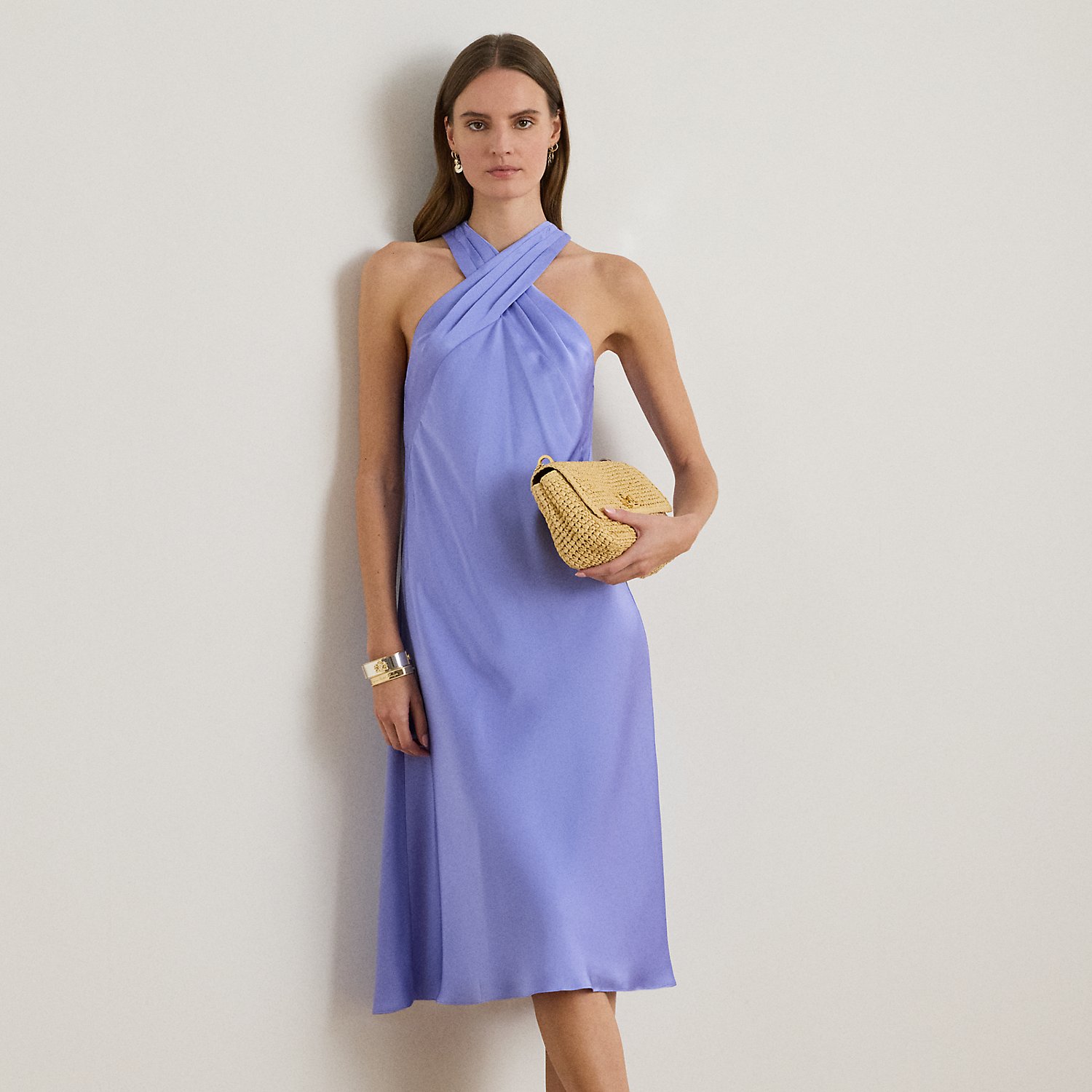Neckholder-Kleid aus Satin-Charmeuse von Lauren