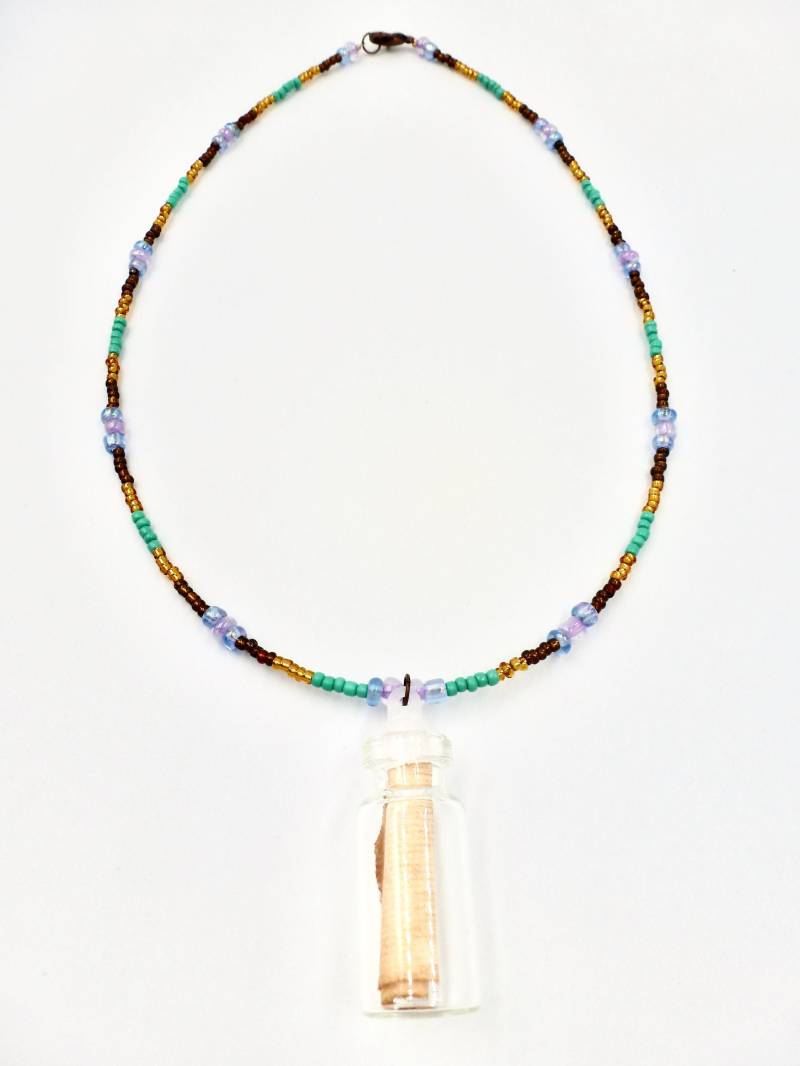 Flaschenpost-Anhänger Perlenkette Von Lauren Jay Designs von LaurenJayDesigns