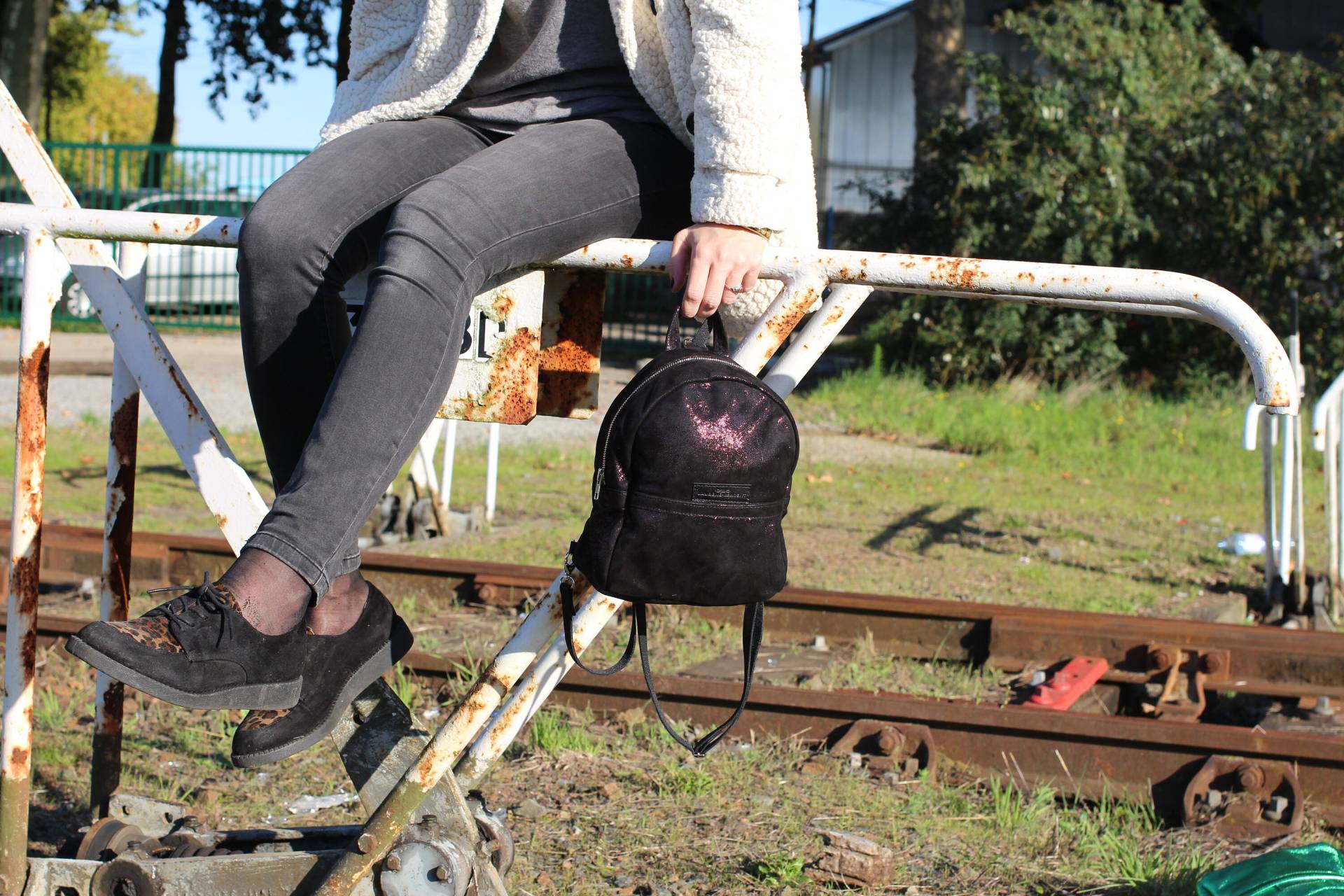 Lila Pailletten Lederrucksack Lila Pailletten Lederrucksack von LaureneSergent