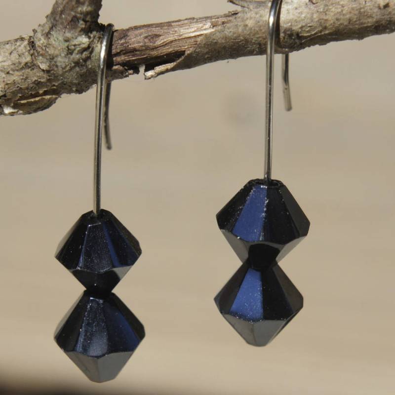 Schwarze Glas Vintage Bead Und Sterling Silber Ohrringe Schwarze Glas Vintage Bead Und Sterling Silber Ohrringe von LaurieRhoads