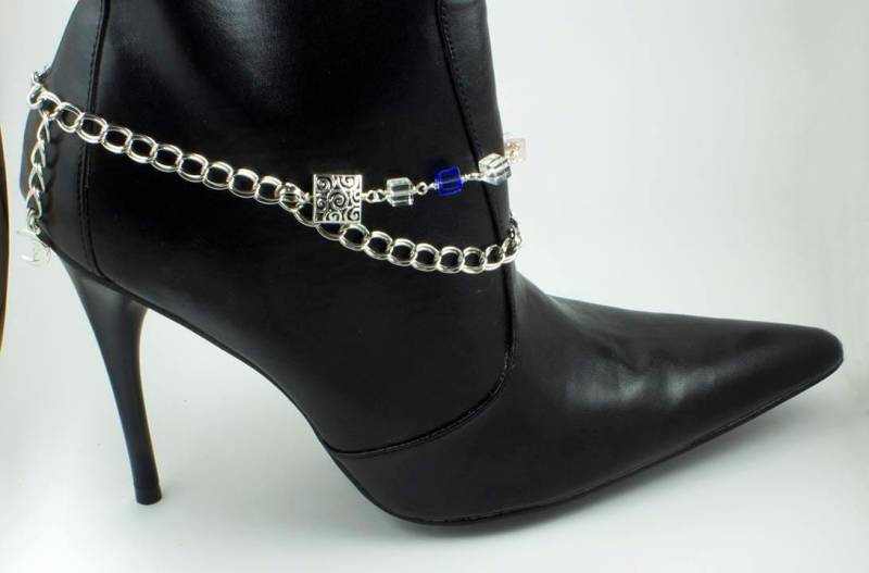 Boot Armband, Bling, Schmuck, Fußkettchen, Moderner Mond Charm Boot Armband, Bling, Schmuck, Fußkettchen, Moderner Mond Charm von LaurieRobertsJewelry