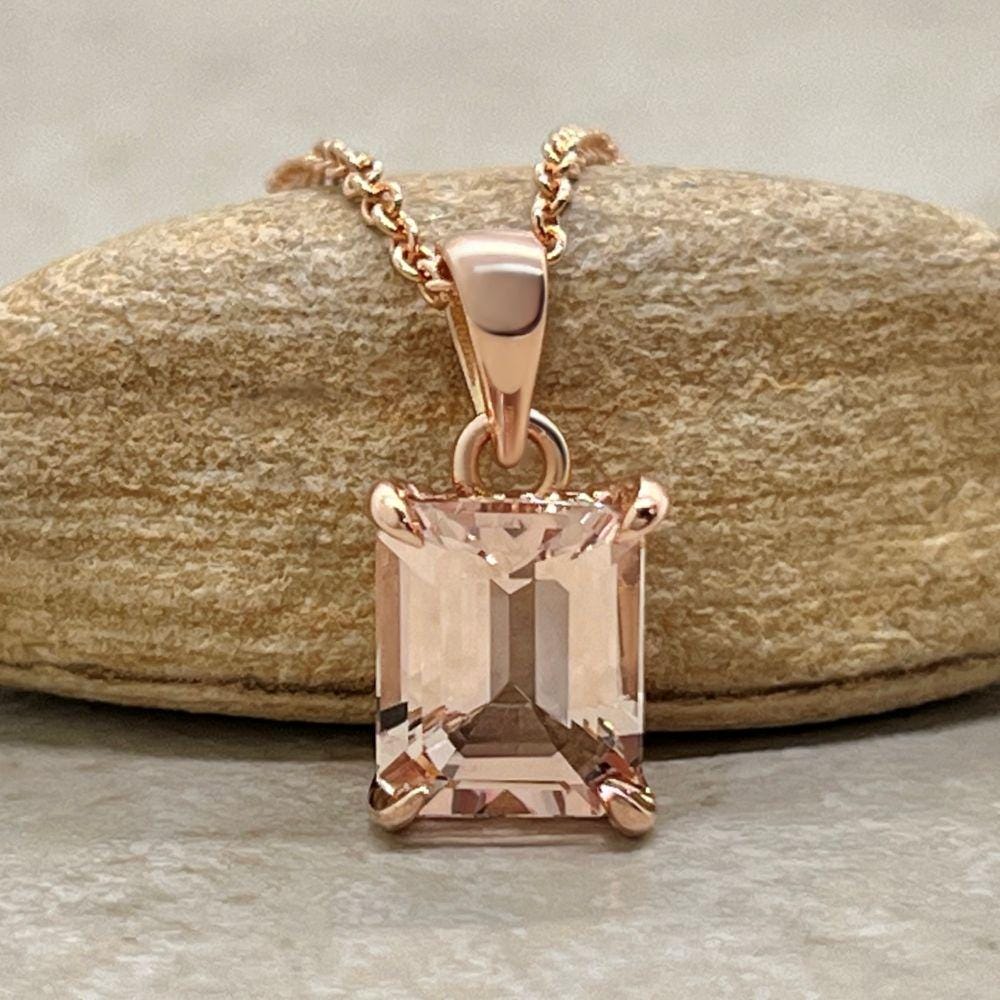 Morganit-Anhänger Im Smaragdschliff Mit Reißzahnspitzen Und Verstecktem Diamant-Halo, Lifetime Care Plan Inklusive; Echte Edelsteine Diamanten Ls5733 von LaurieSarahDesigns