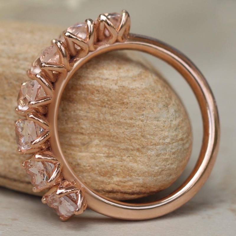 Rechteckiger Kissen-Morganit-Ring Mit 7 Echten Edelsteinen in Blütenblattspitzen, Inklusive Lifetime Care Plan, Echte Edelsteine Ls5944 von LaurieSarahDesigns