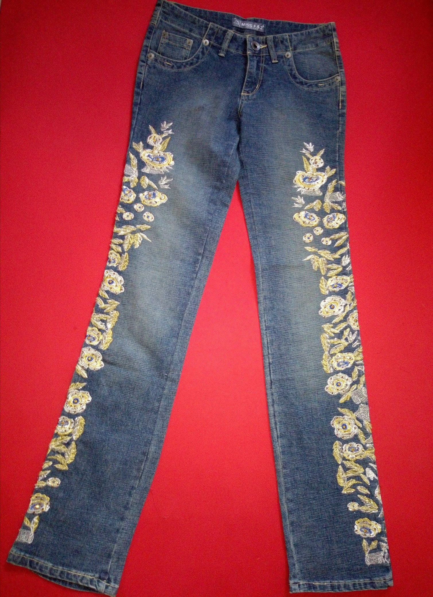 Jeansbrodé Taille S, 36 Fr Jeansbrodé Taille S, 36 Fr von Lauryneboutique